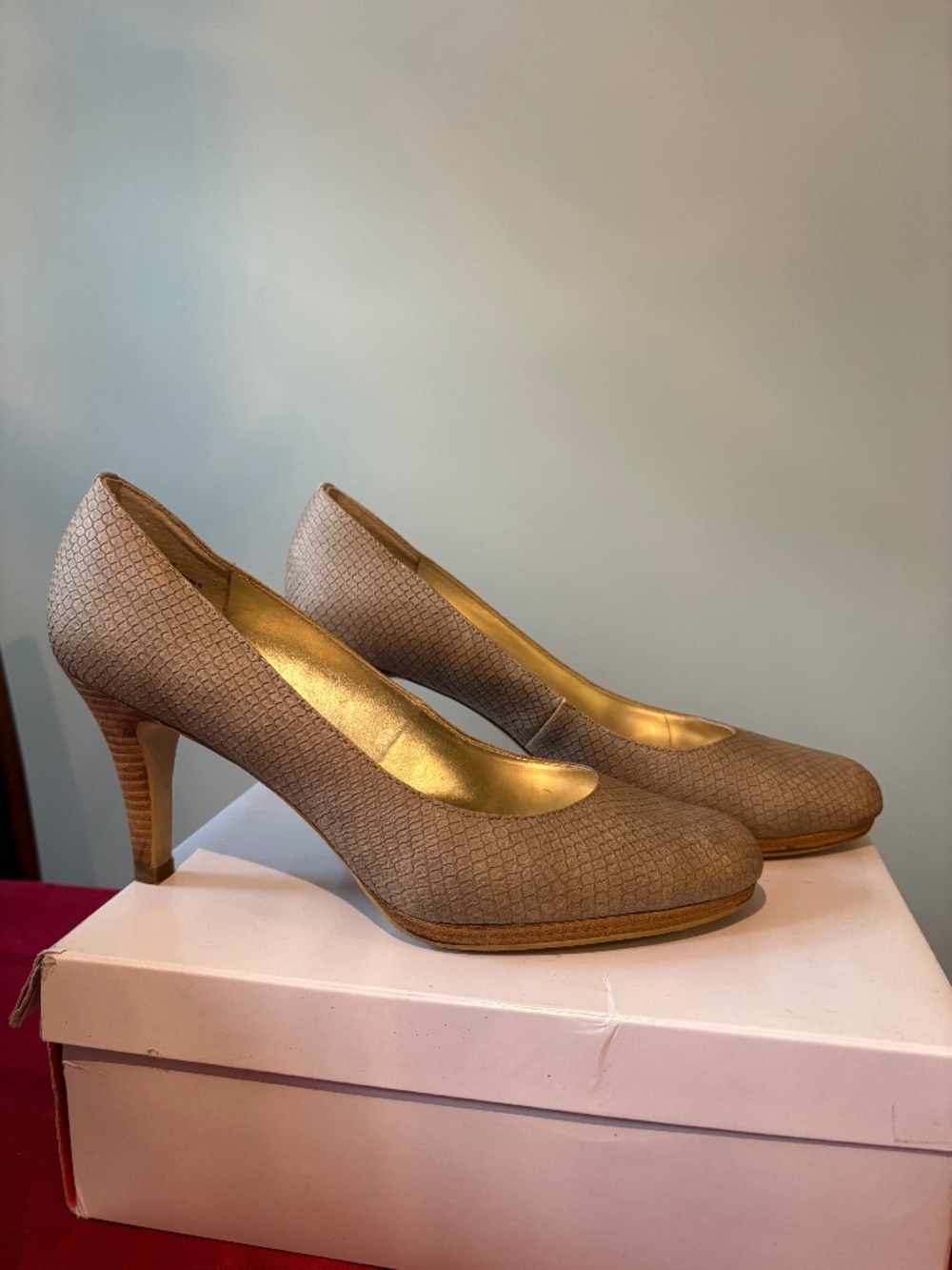 Anne Klein women heels